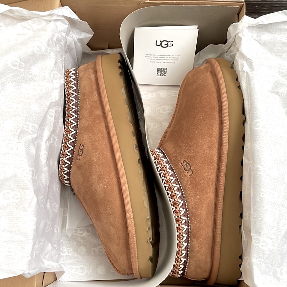 BNIB Ugg Tasman Chestnut Slippers Women’s Size 8